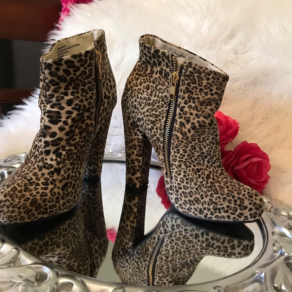 Leopard Print Booties - Picture 3 of 3
